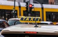 Варшава и крупнейшие города Польши охвачены протестами таксистов, требующих большей безопасности и регулирования рынка