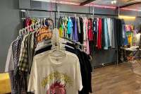 В Санкт-Петербурге подростковые группы занимаются взломом дверей магазинов секонд-хенд и проводят ограбления