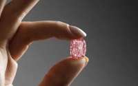 В Дубае задержали группу, пытавшуюся украсть розовый бриллиант ценой 25 миллионов