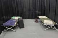 Из-за высокой стоимости жилья российских журналистов разместили в спортивном центре на встрече Путина и Трампа