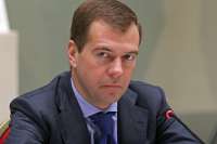Медведев: единовременная выплата для большинства пенсионеров сопоставима с индексацией