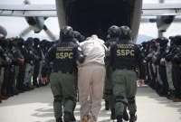 Мексика выдала Соединенным Штатам 26 главарей наркокартелей