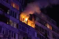 В Дербенте загорелась крыша многоэтажного здания