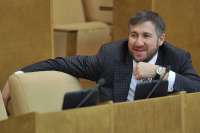 Депутата Григория Аникеева попросили воспользоваться своими контактами для ослабления напряжённости между Москвой и Баку