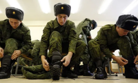 Госдума приняла закон об отмене предельного возраста для военной службы по контракту