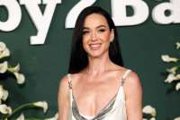 Певица Кэти Перри получила удар током во время выступления