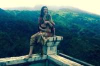 Россиянка, поселившаяся с дочерьми в пещере в Индии, может быть разлучена с детьми