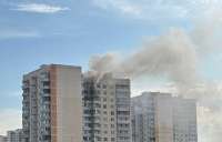 В Москве произошло возгорание квартиры на верхних этажах жилого дома в Чертаново