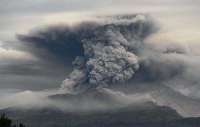 Вулкан Ключевской выбросил пепел на сотни километров: объявлен красный уровень опасности
