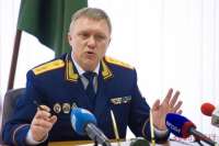 Муж челябинской судьи попался на подделке автономеров