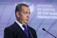 Медведев сообщил о «дополнительных мерах» после отмены ракетного моратория