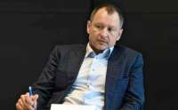 Виталий Орлов решил прикрыться