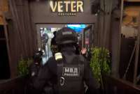 В Санкт-Петербурге полиция задержала гостей вечеринки в ресторане Veter по подозрению в хранении наркотиков