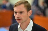 Заместитель председателя «Яблока» Максим Круглов обратился в суд с просьбой не отправлять его в СИЗО