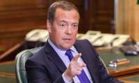 Медведев обвинил Зеленского в провале мирных переговоров