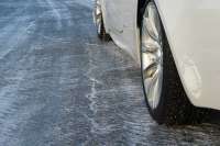 Гололедица парализовала автомобильное движение в Петропавловске