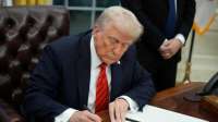 Дональд Трамп одобрил закон, связанный с регулированием стейблкоинов