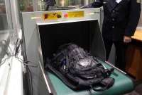 В петербургском метро пассажиру не позволили пройти из-за разряженного ноутбука