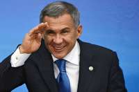 Минниханов спешит на помощь Путину