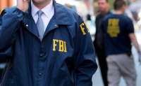 ФБР освобождает агентов из-за поддержки BLM на фотографии 2020 года