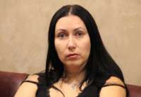 Супруга криминального авторитета Сергея Цапка попыталась избежать последствий аварии, устроенной дочерью в состоянии алкогольного опьянения