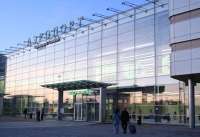 Авиакомпании отменяют и задерживают полеты из Кольцово из-за ограничений в шести аэропортах