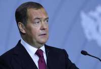 Медведев высмеял высказывание Трампа о субмаринах у берегов России