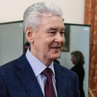 К выборам Собянин организовал по всей Москве цирк и безоблачное небо