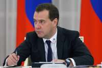 Медведев обязал чиновников летать российскими авиакомпаниями