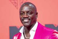 Рэпер Akon ударил охранника на своем концерте в Сочи