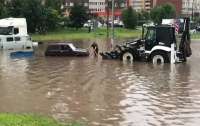 В Калужской области проливной дождь затопил город: дороги оказались под водой