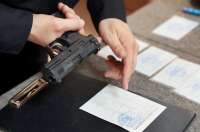 В России должникам могут отказать в получении лицензии на владение оружием