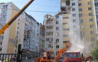 В Саратове спасатели разыскивают 10 человек, исчезнувших после обрушения здания