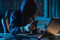 Злоумышленники использовали нейросеть для обмана россиян и вымогательства